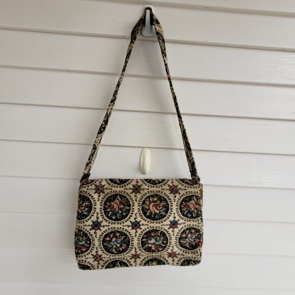 Vintage 60s/70s floral designed Tapestry fabric handbag - Picture 3 of 11
